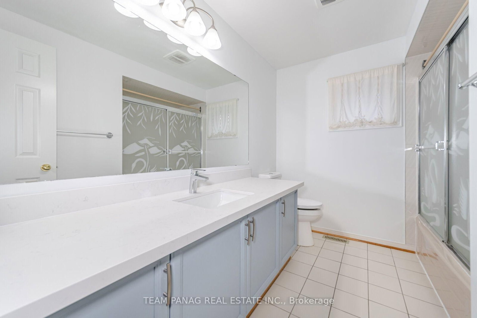 8 Drayglass Court • Brampton, ON photo 27