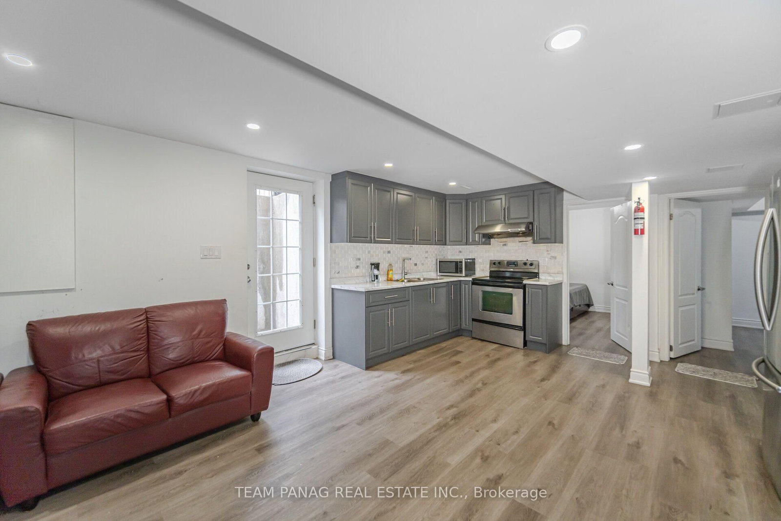 8 Drayglass Court • Brampton, ON photo 38