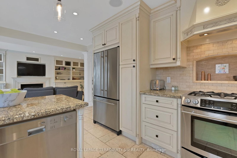 1169 Carlo Mississauga,ON L4W 3N6 — Photo 16