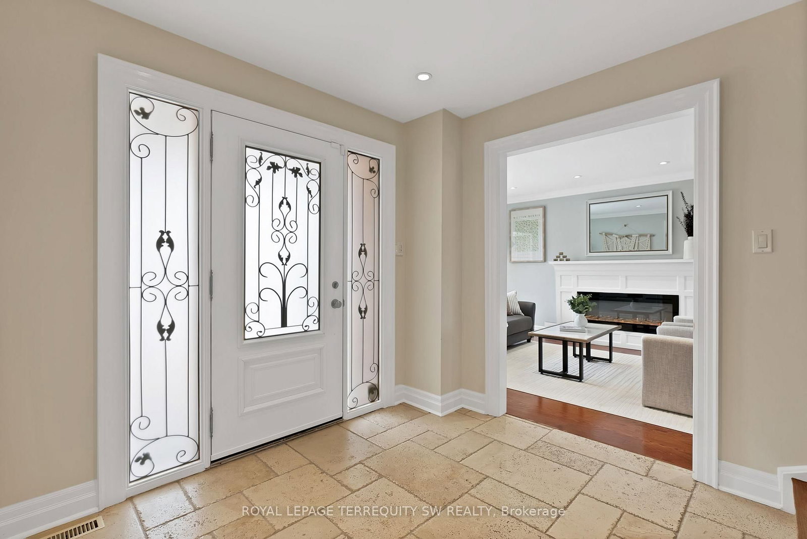 1169 Carlo Court • Mississauga, ON photo 5