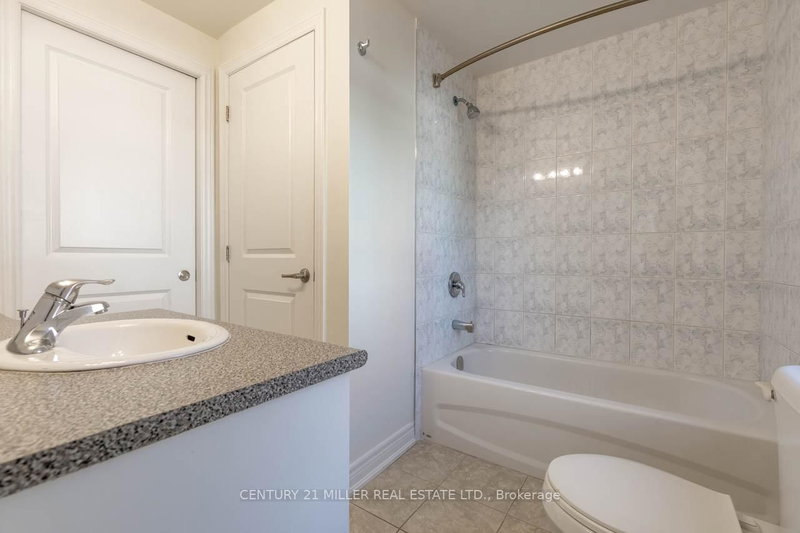 174 Bronte Milton,ON L9T 1Y8 — Photo 8
