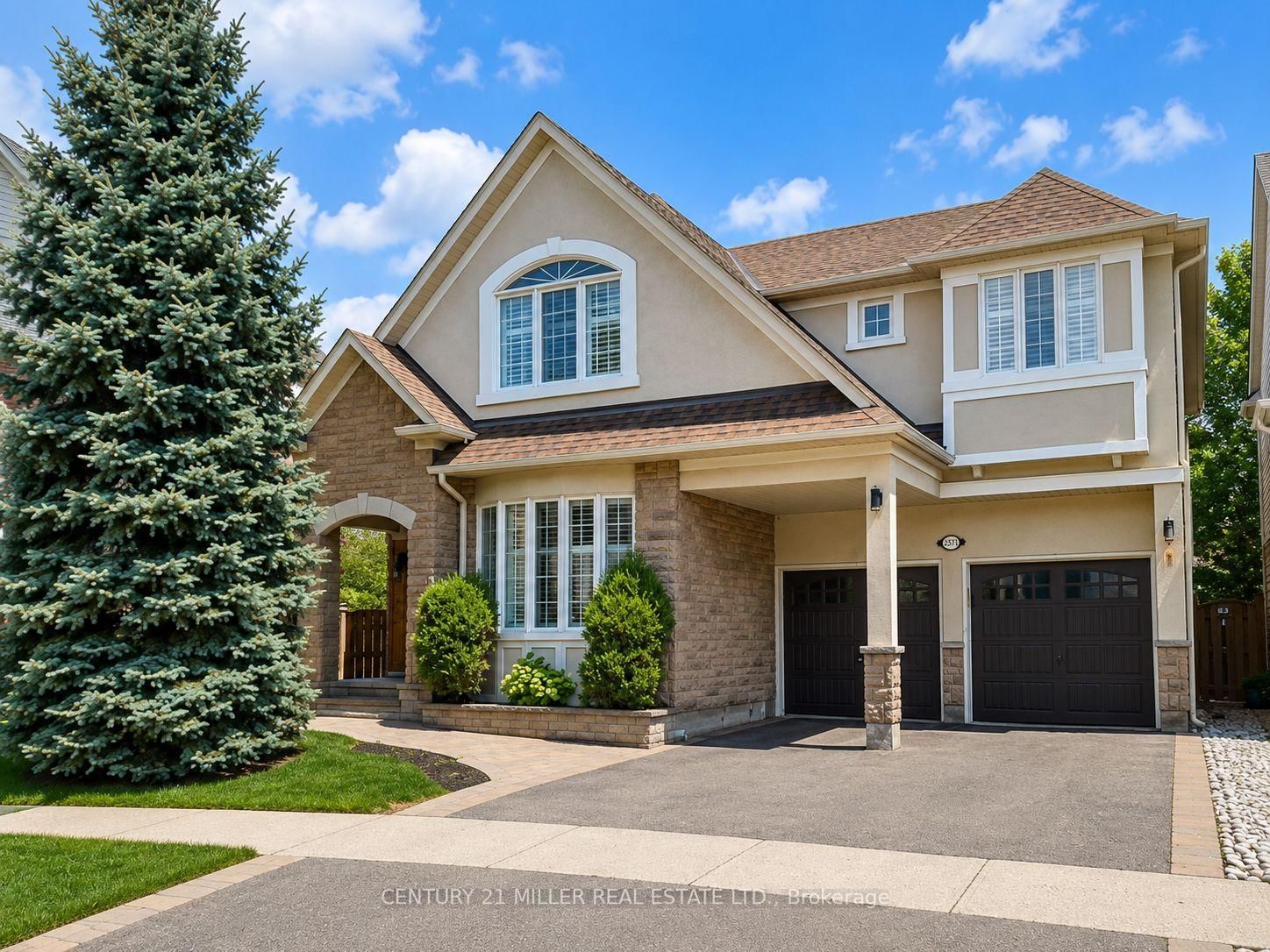 2371 Calloway Drive • Oakville, ON photo 2