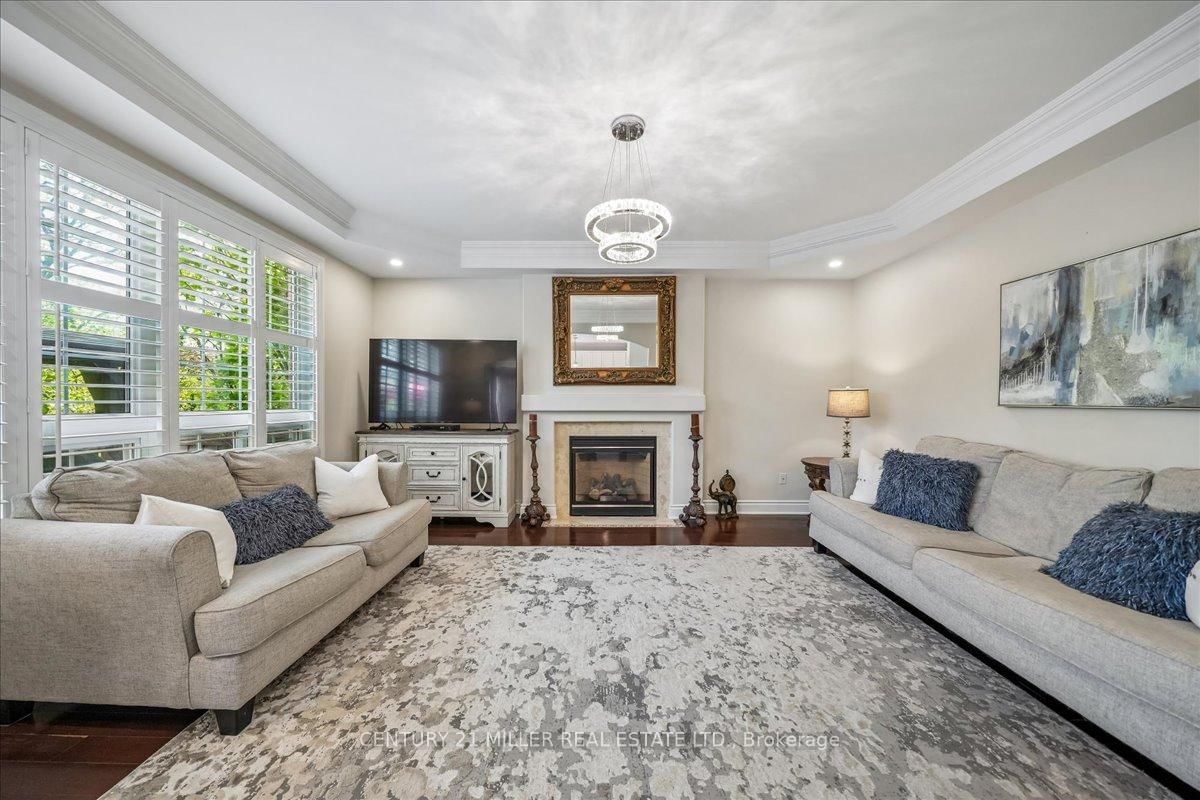 2371 Calloway Drive • Oakville, ON photo 11