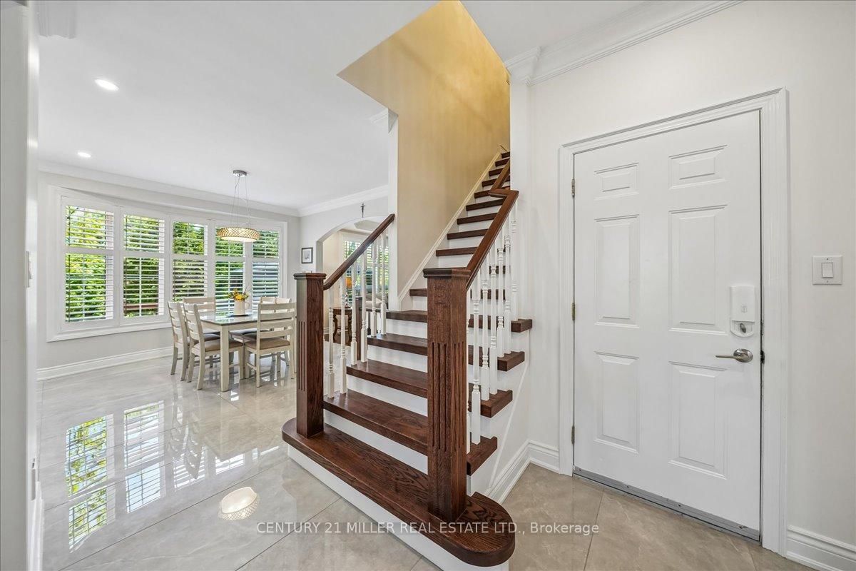 2371 Calloway Drive • Oakville, ON photo 18