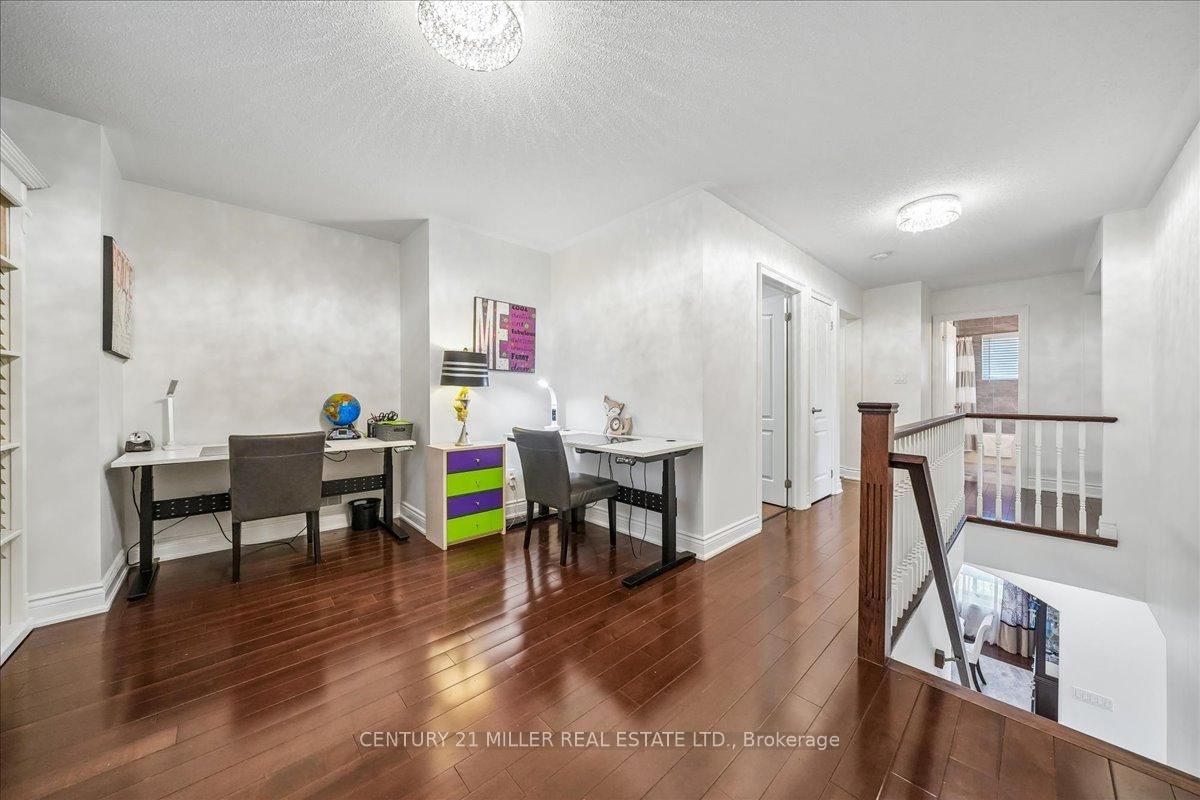 2371 Calloway Drive • Oakville, ON photo 20