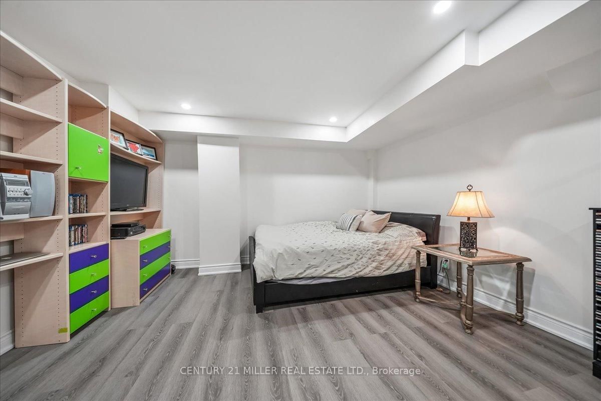 2371 Calloway Drive • Oakville, ON photo 38