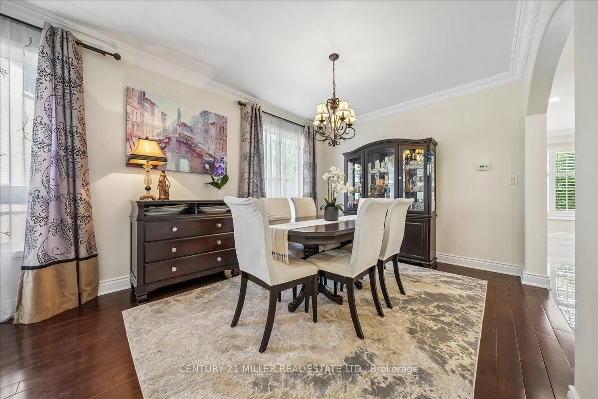 2371 Calloway Drive • Oakville, ON photo 7