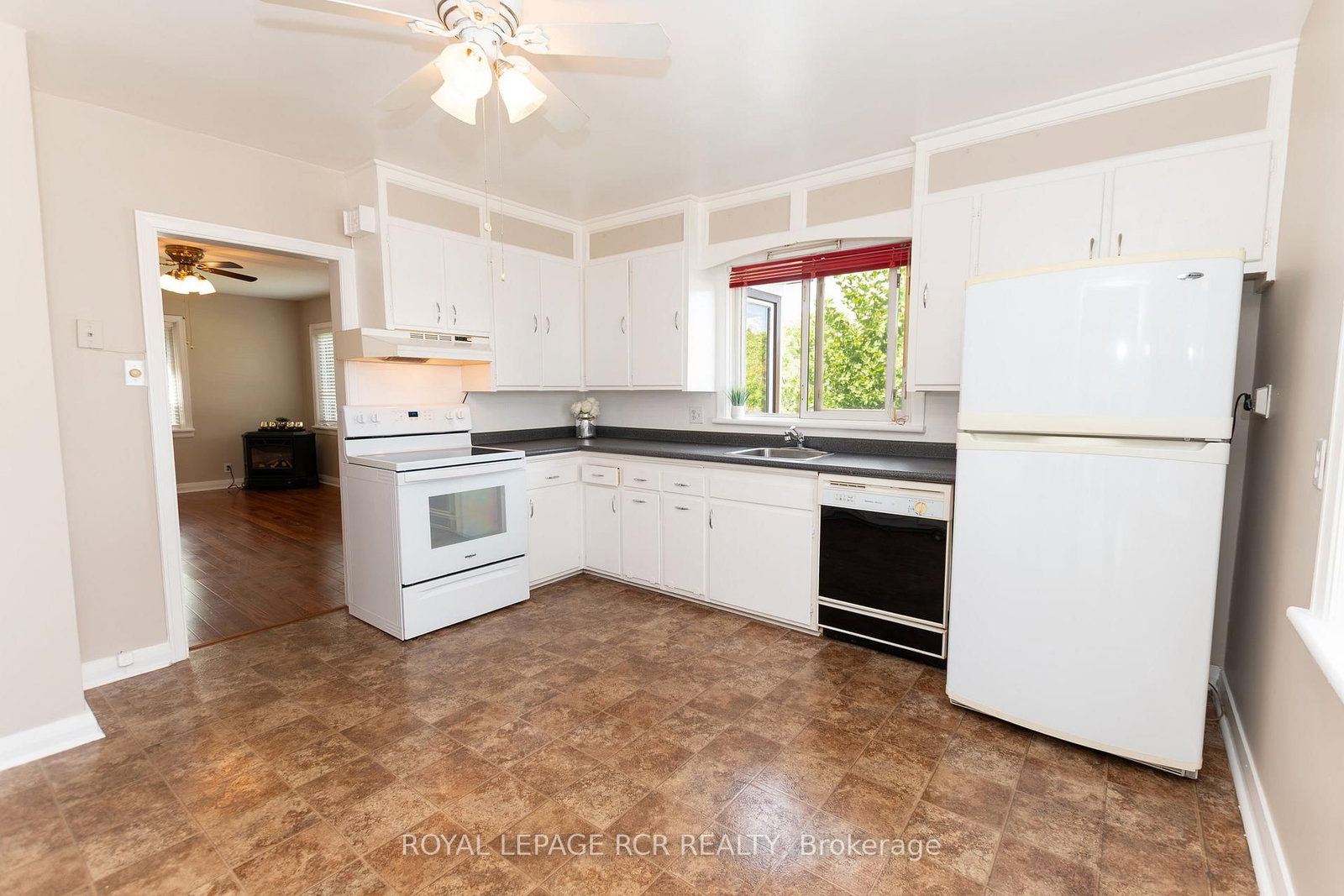 14 Elizabeth Street • Orangeville, ON photo 3