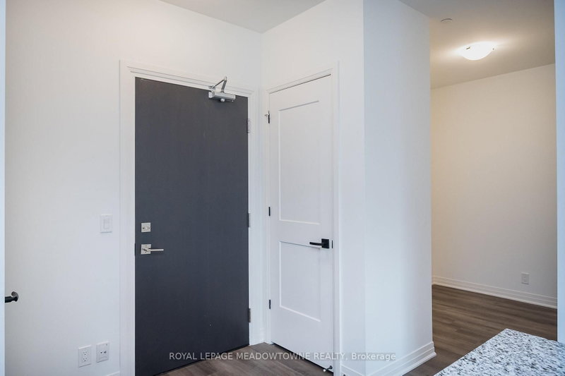 102 Grovewood Oakville,ON L6H 0X2 — Photo 6