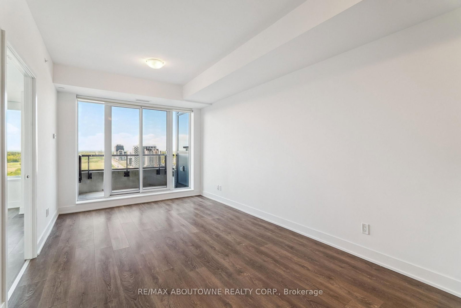 297 Oak Walk Oakville,ON L6H 3R6 — Photo 10