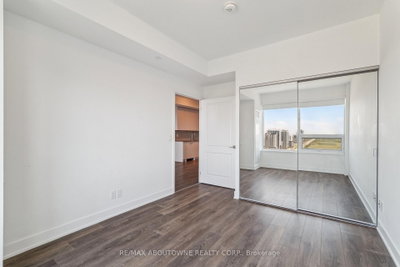 297 Oak Walk Oakville,ON L6H 3R6 — Photo 17