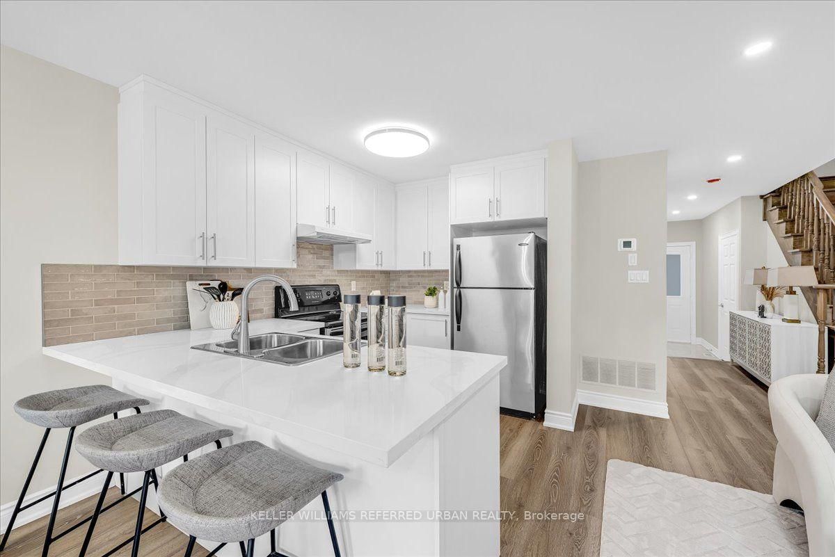 20 San Gabriele Place • Toronto, ON photo 8