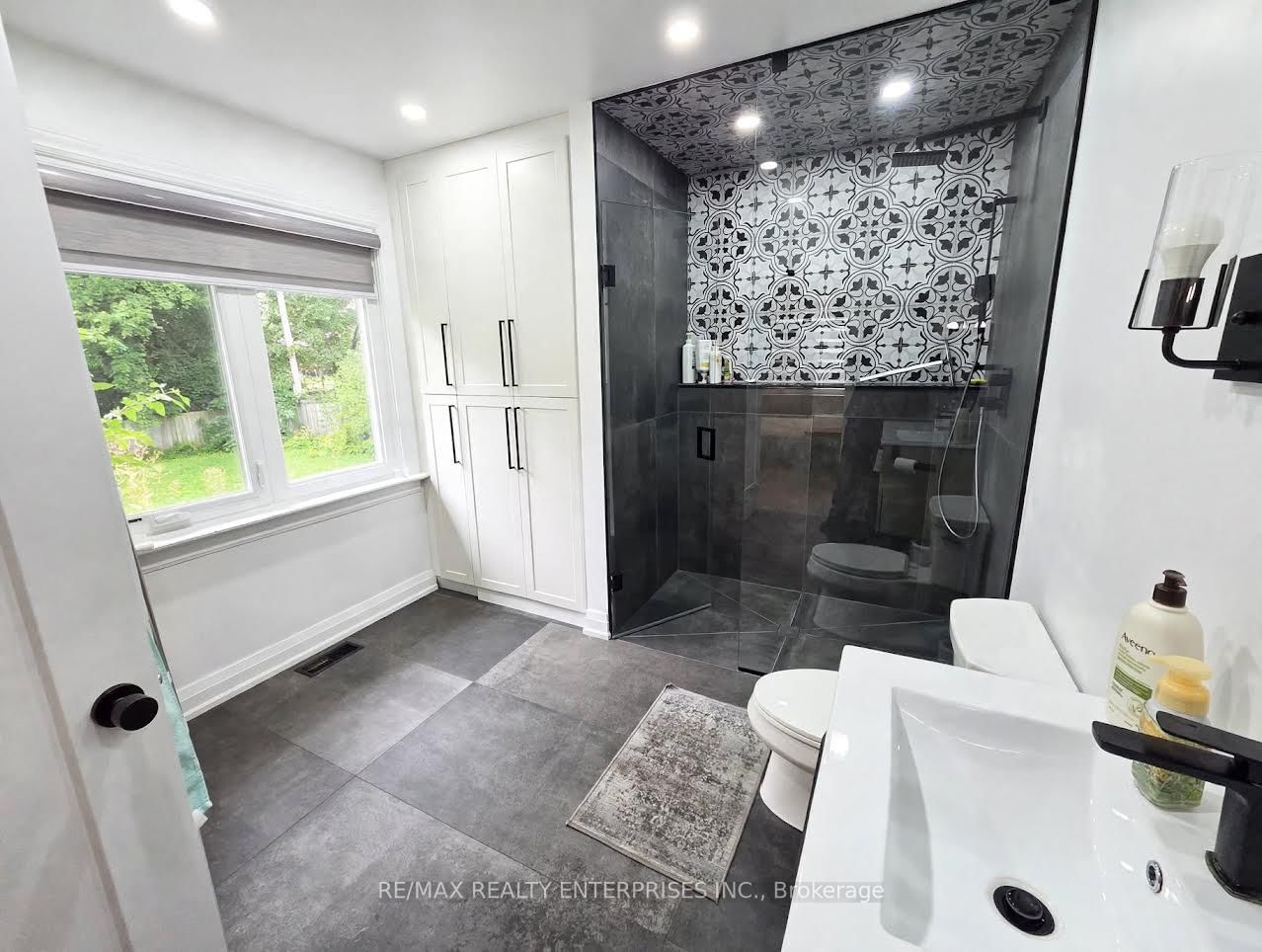 1228 Haig Boulevard • Mississauga, ON photo 10