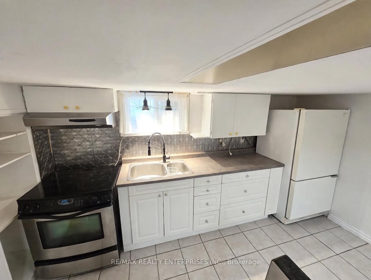 1228 Haig Boulevard • Mississauga, ON photo 16