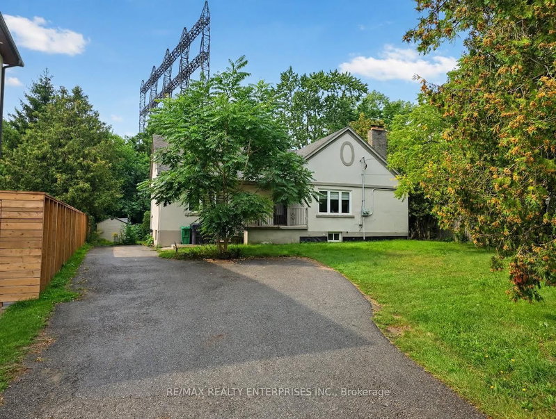 1228 Haig Boulevard