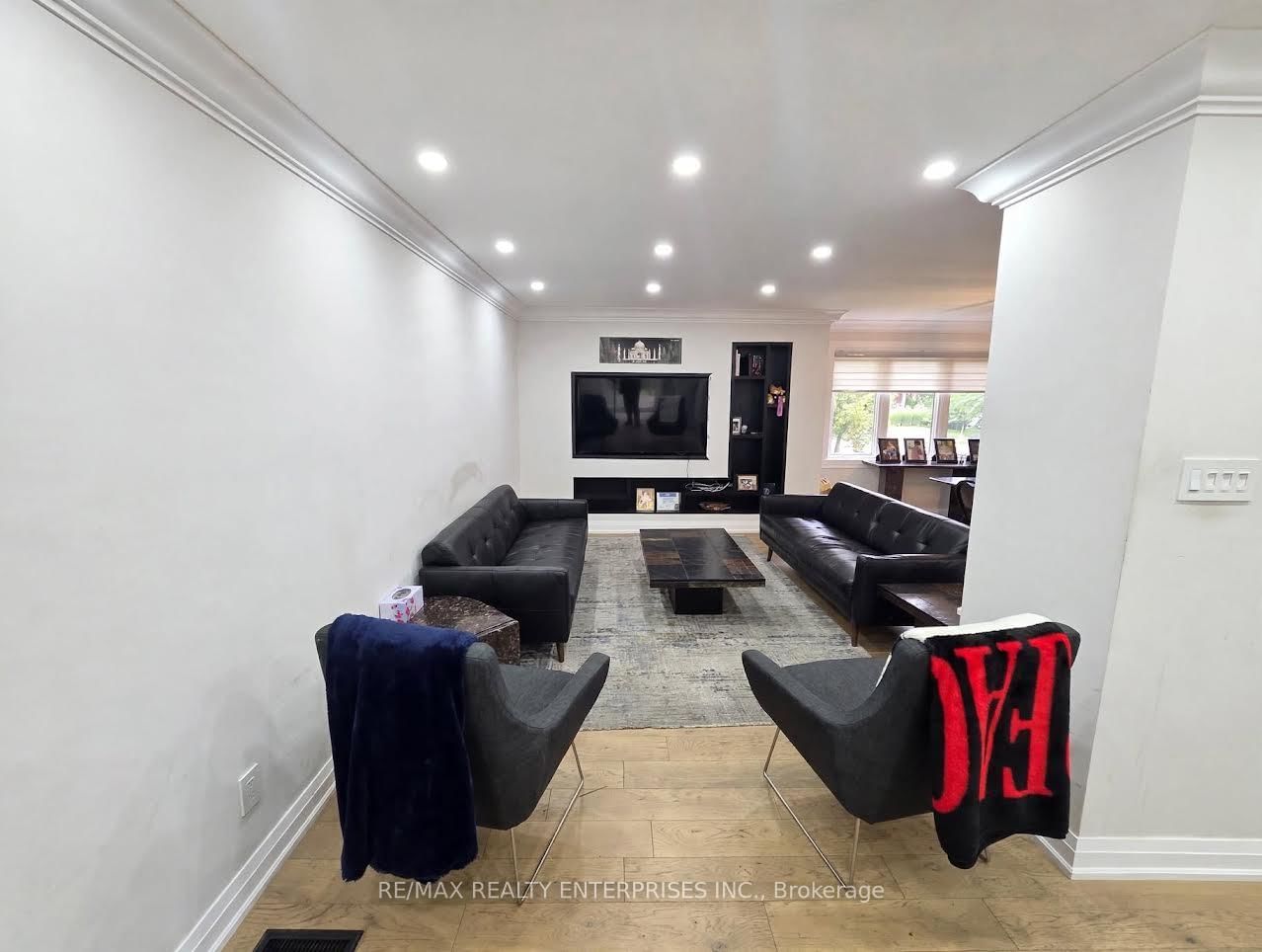 1228 Haig Boulevard • Mississauga, ON photo 6