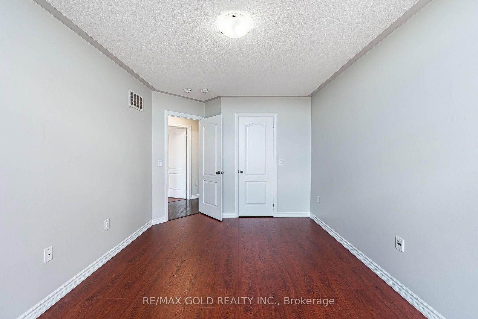 2 Cosbury Lane • Caledon, ON photo 28