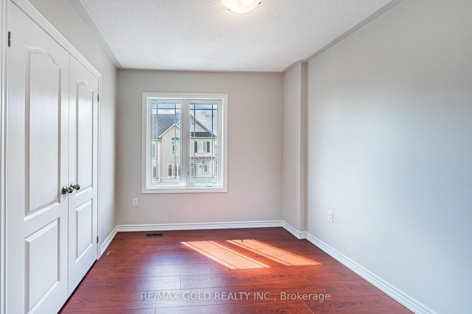2 Cosbury Lane • Caledon, ON photo 32
