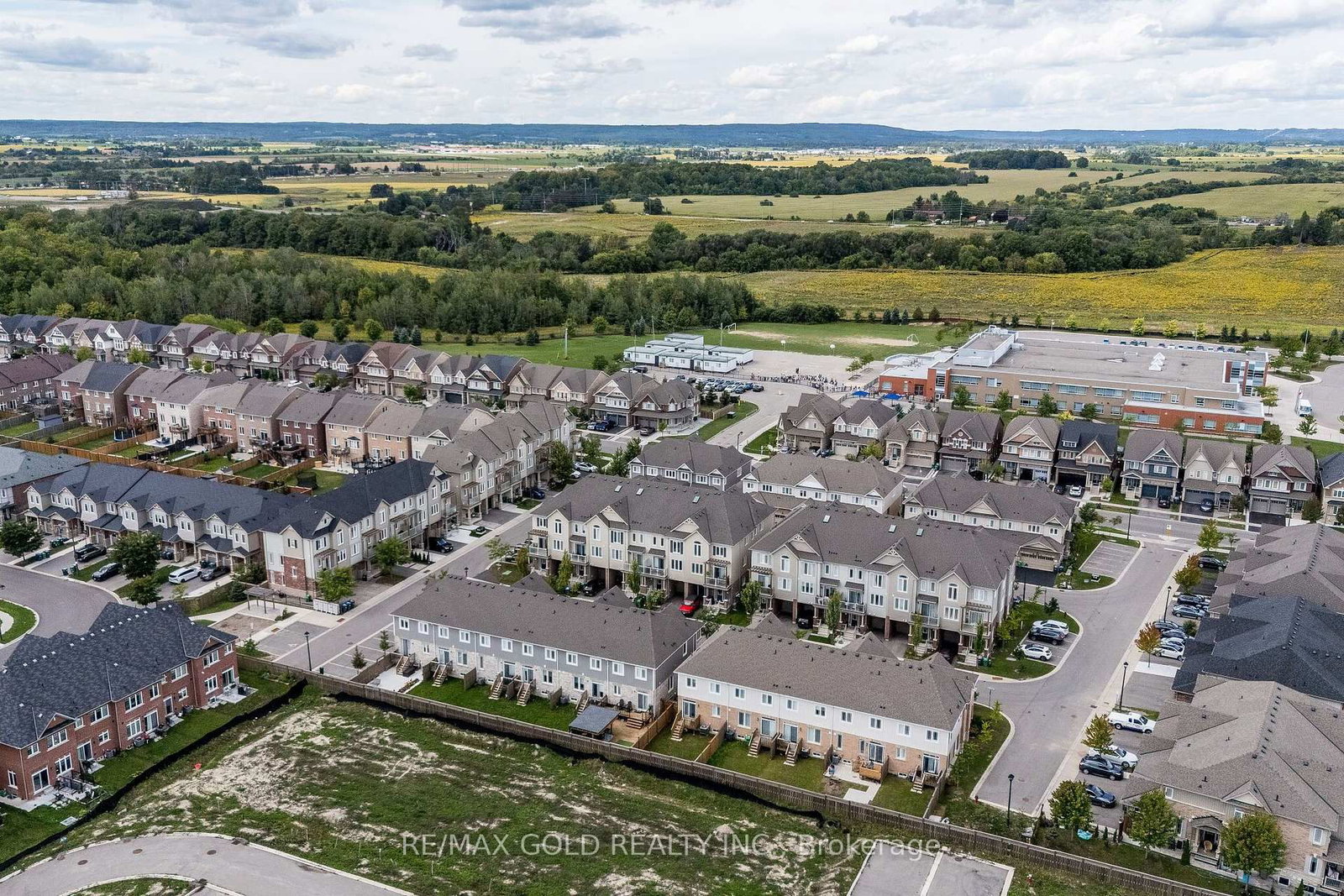 2 Cosbury Lane • Caledon, ON photo 37