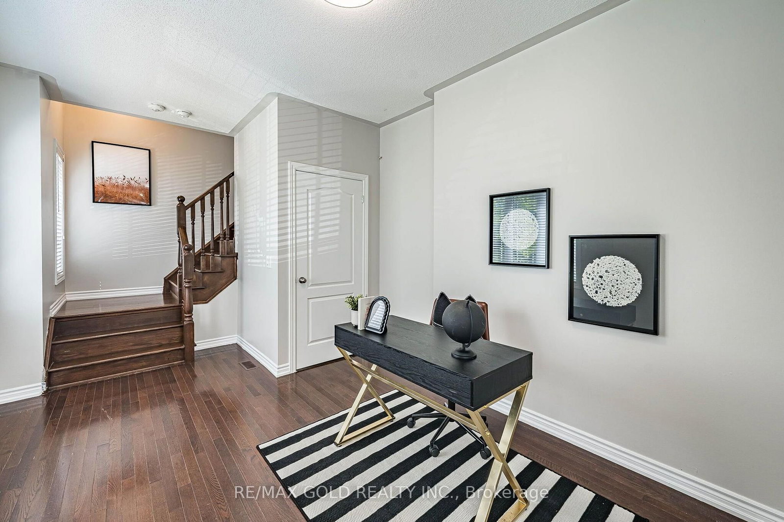 2 Cosbury Lane • Caledon, ON photo 9