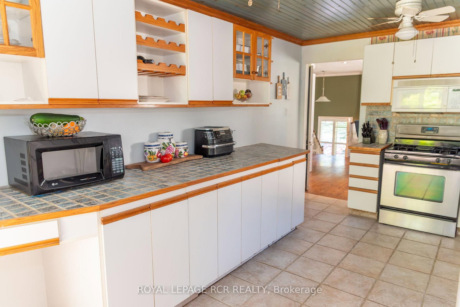 82 Quarry Drive • Orangeville, ON photo 8