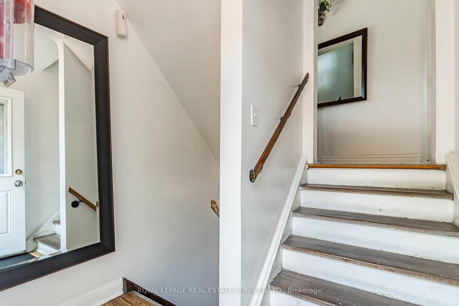 40 Dominion Toronto,ON M8W 1J7 — Photo 11