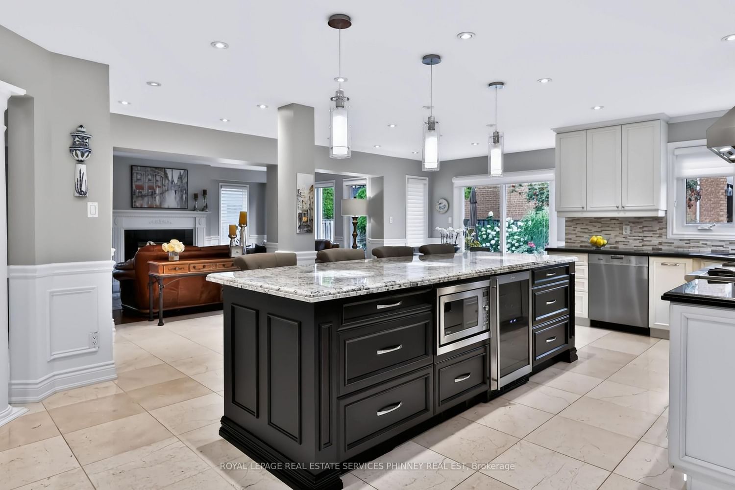 5563 Whitehorn Avenue • Mississauga, ON photo 12