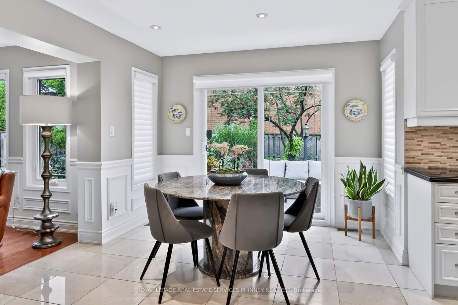 5563 Whitehorn Avenue • Mississauga, ON photo 13