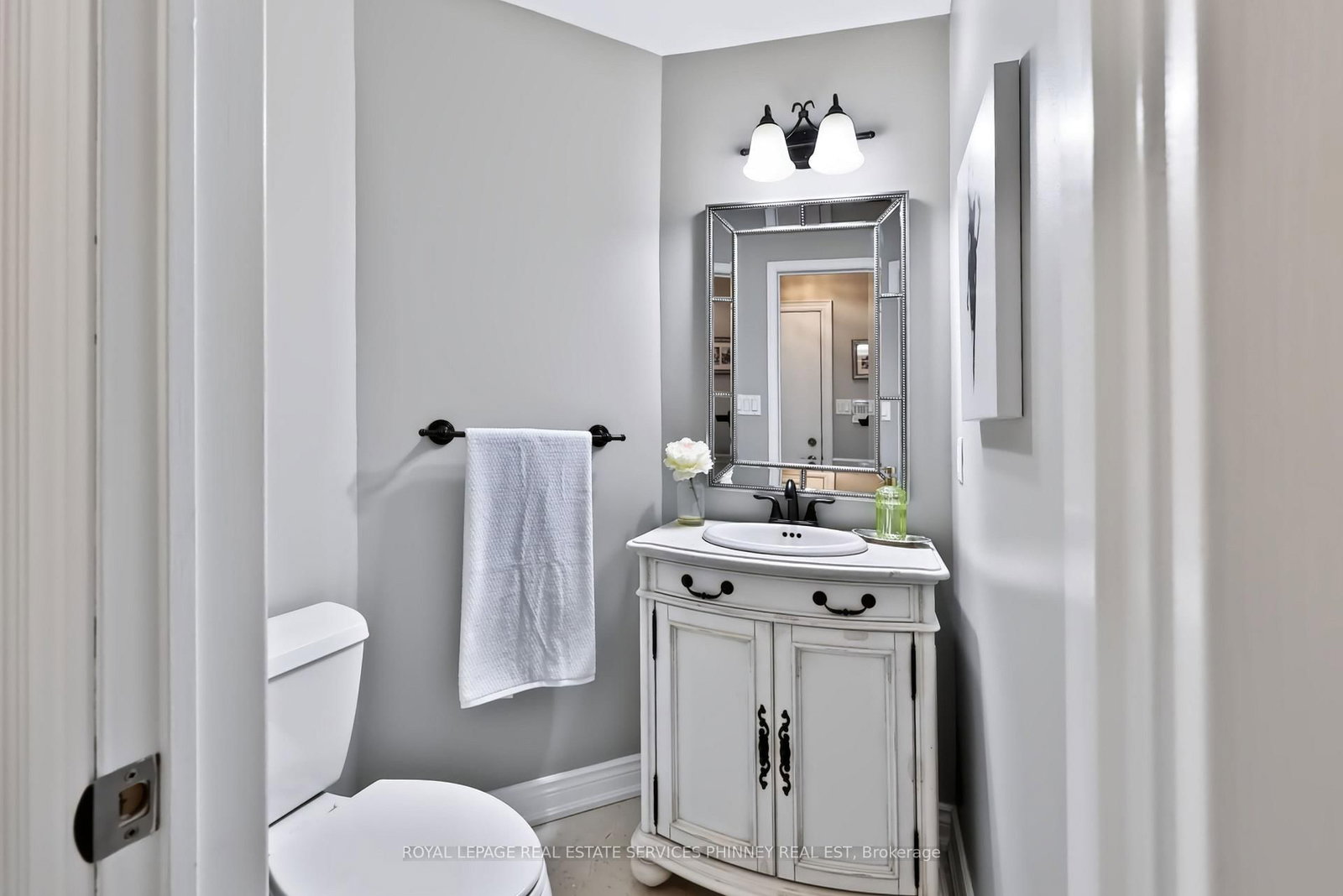 5563 Whitehorn Avenue • Mississauga, ON photo 19