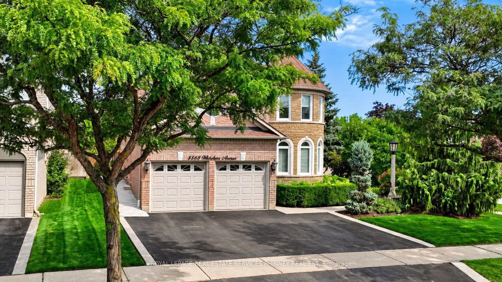 5563 Whitehorn Avenue • Mississauga, ON photo 3