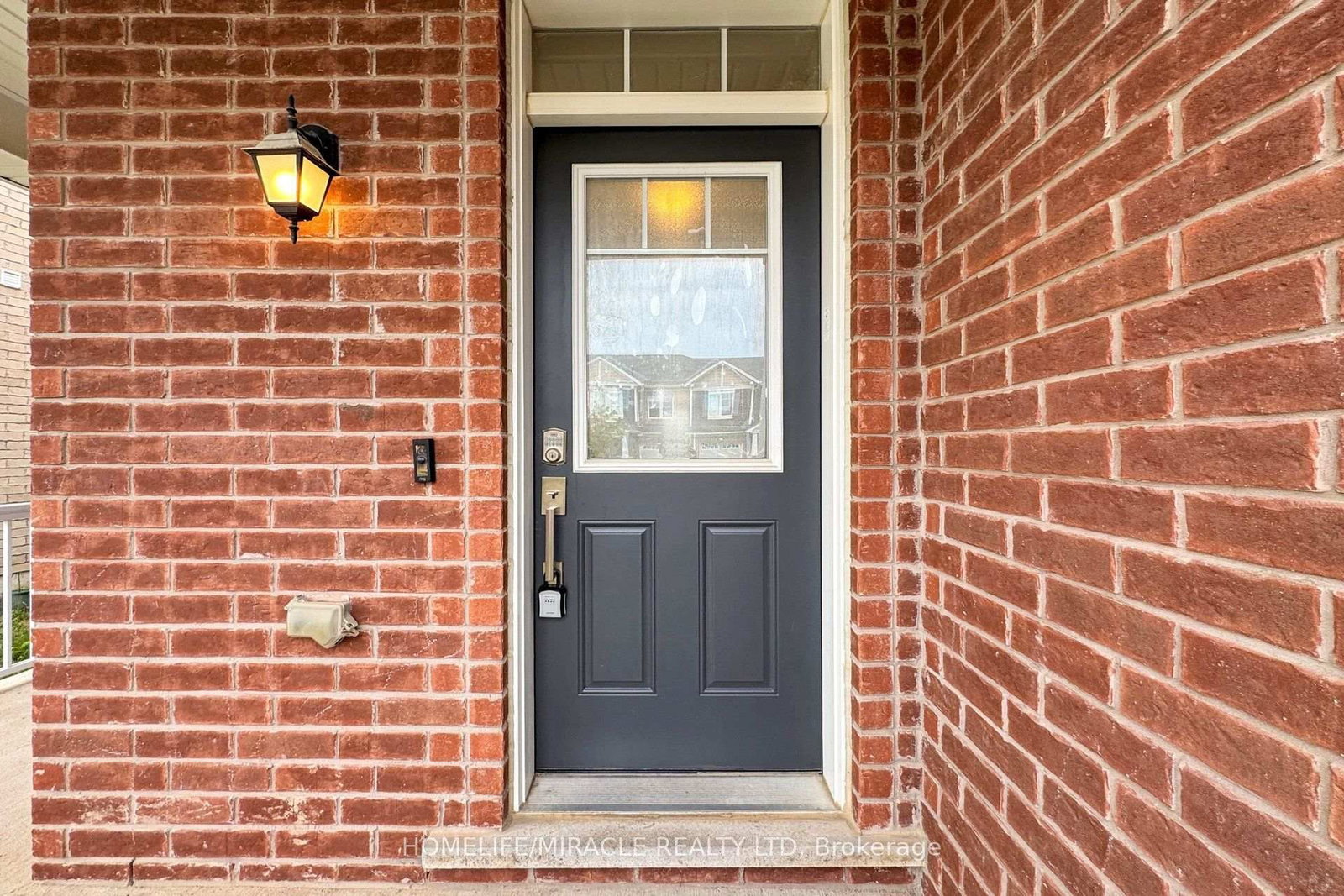 99 Leiterman Drive • Milton, ON photo 6