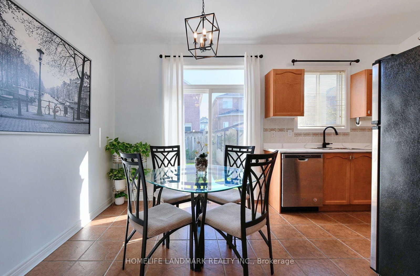 5641 Longboat Avenue • Mississauga, ON photo 12