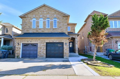 5641 Longboat Avenue • Mississauga, ON photo 2