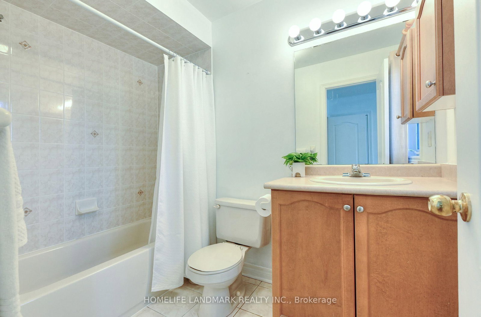 5641 Longboat Avenue • Mississauga, ON photo 22