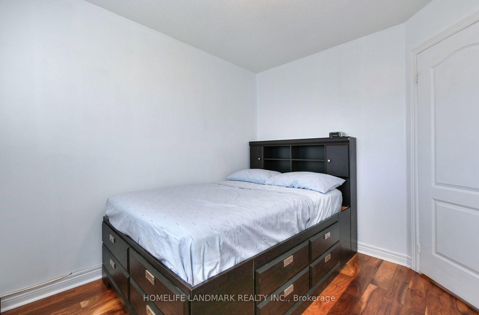 5641 Longboat Avenue • Mississauga, ON photo 26