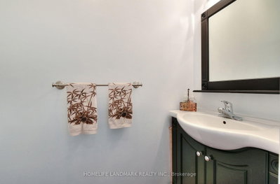 5641 Longboat Avenue • Mississauga, ON photo 5