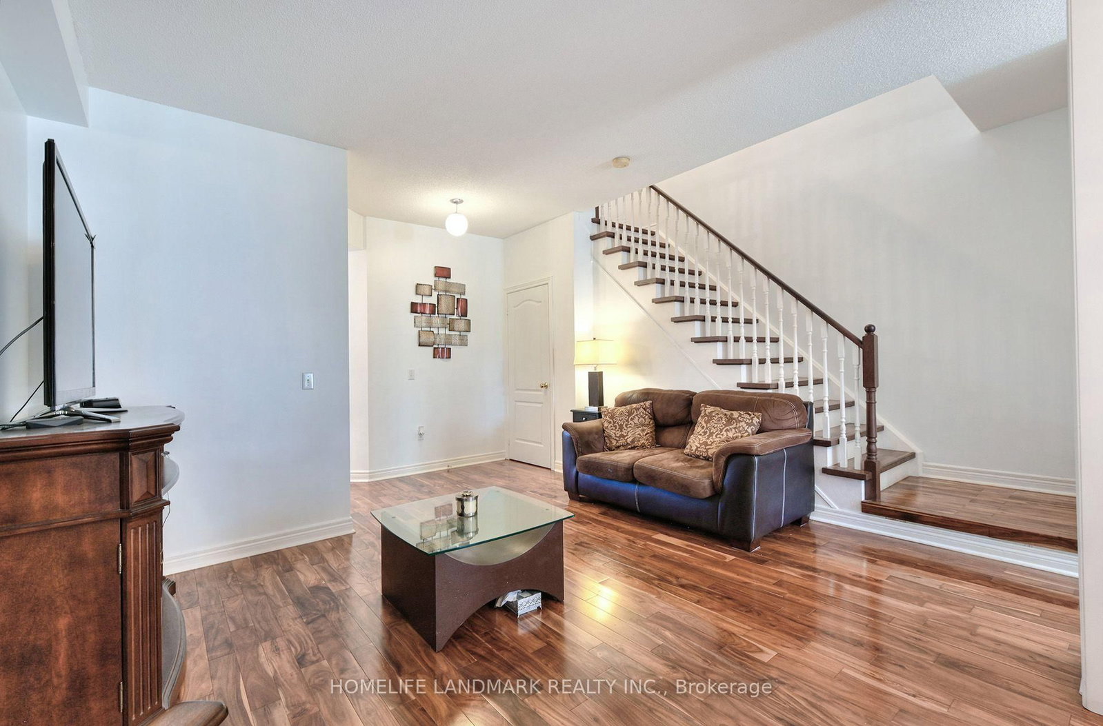 5641 Longboat Avenue • Mississauga, ON photo 9