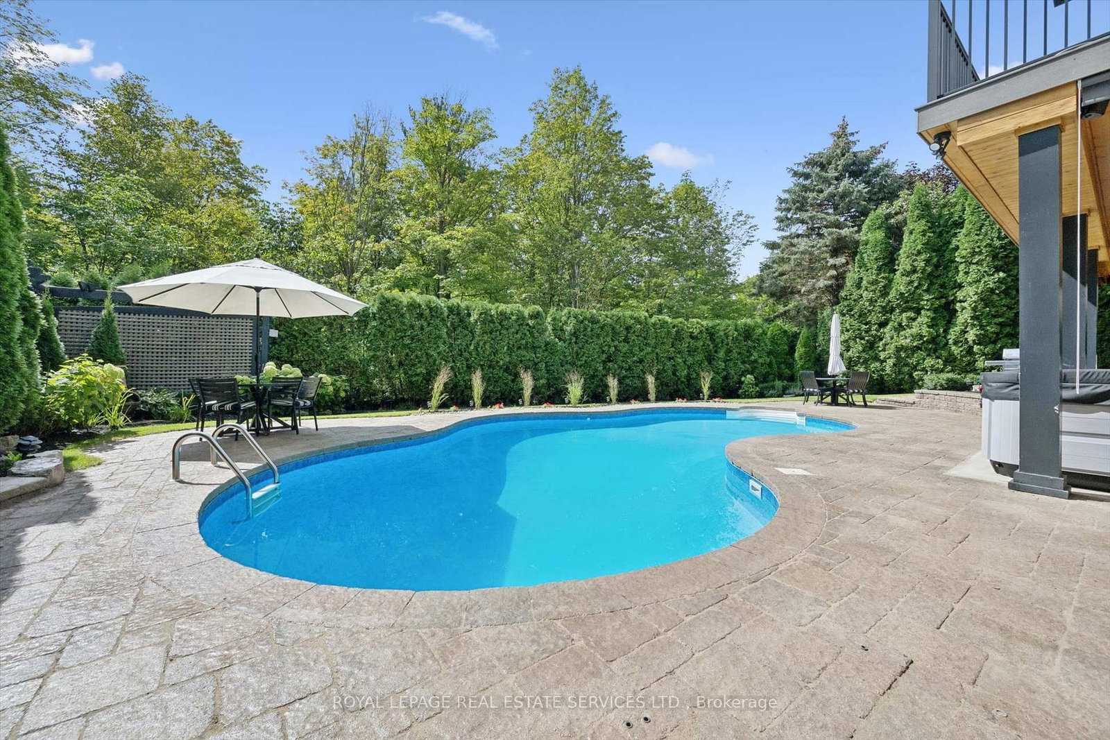 1036 Valley Crest Circle • Oakville, ON photo 40