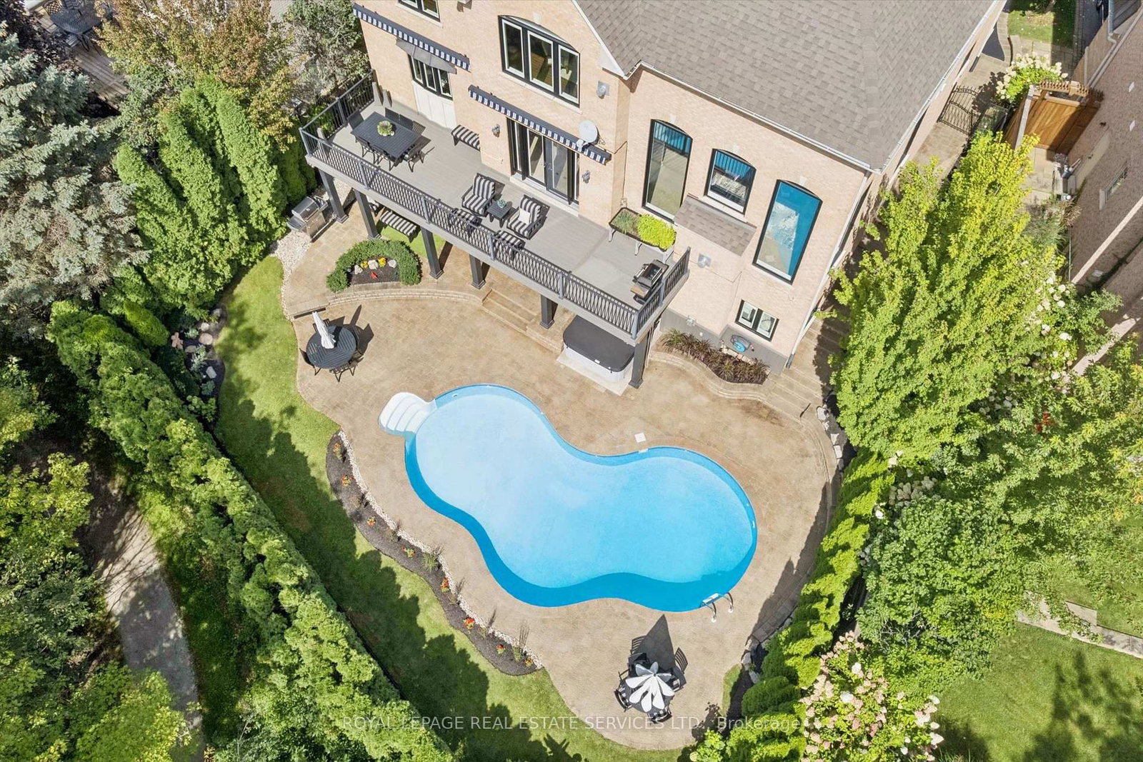 1036 Valley Crest Circle • Oakville, ON photo 45