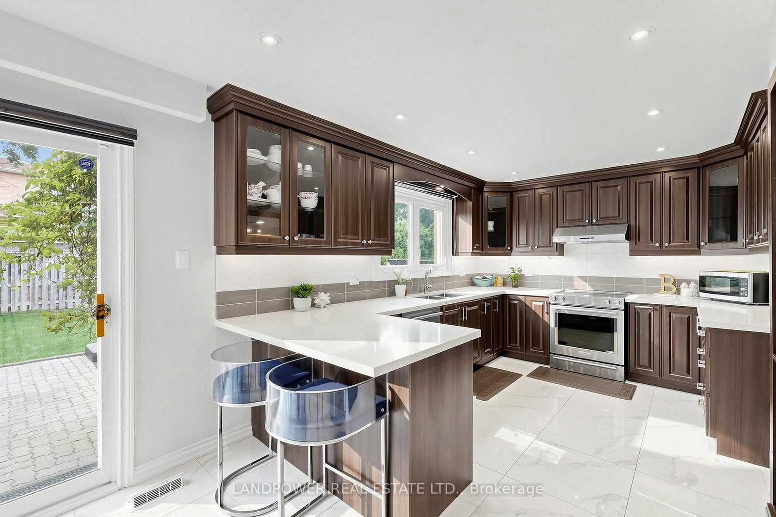 317 Paisley Boulevard W • Mississauga, ON photo 17