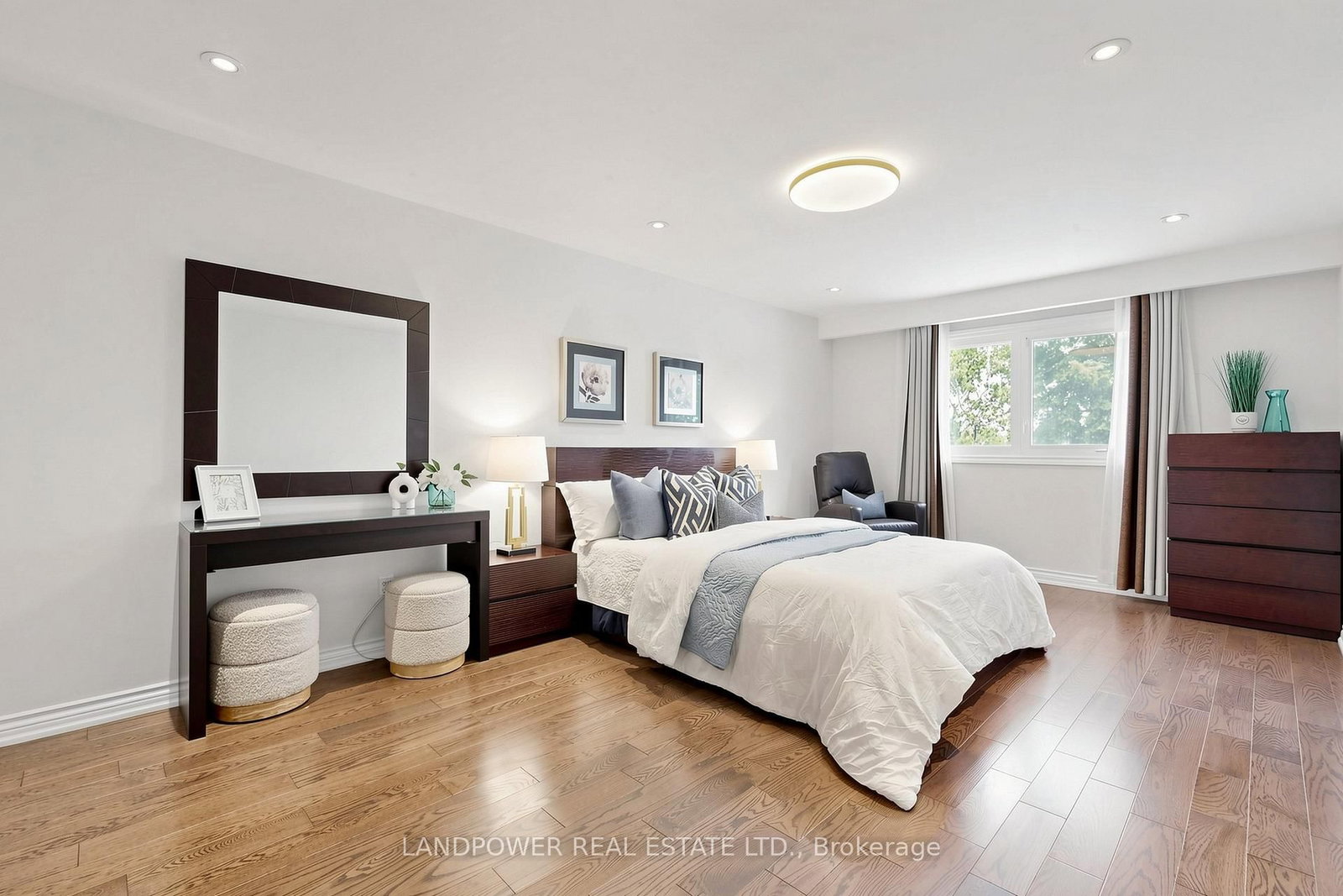 317 Paisley Boulevard W • Mississauga, ON photo 27