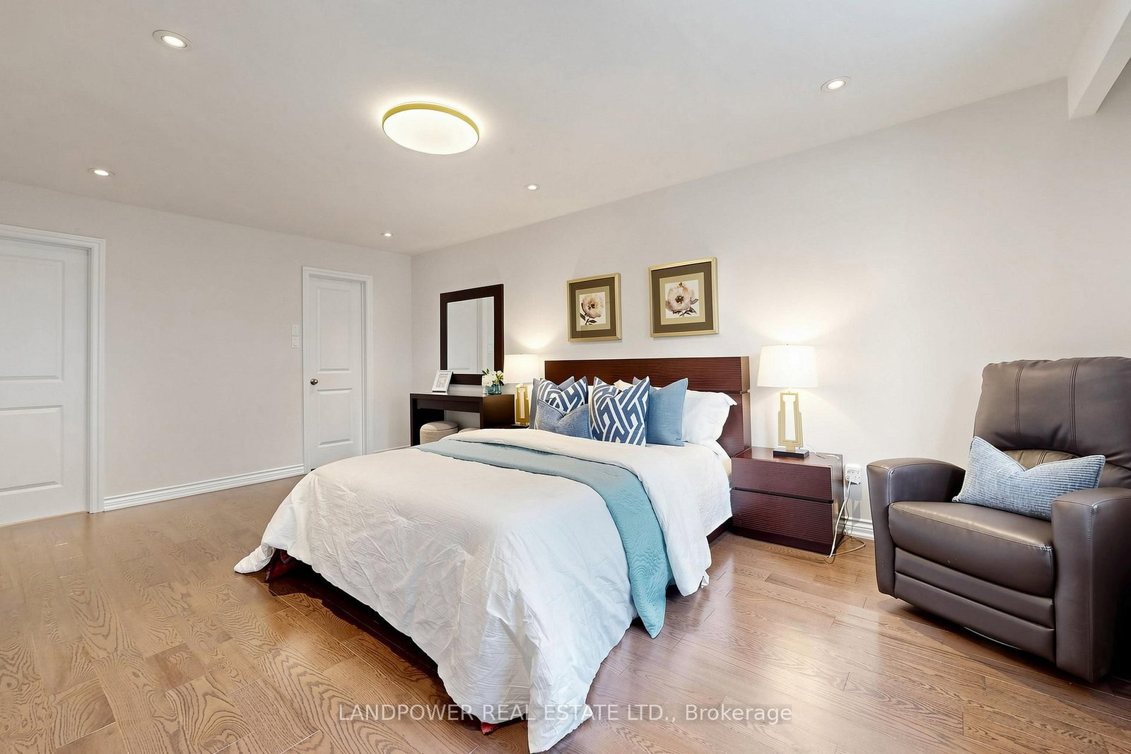 317 Paisley Boulevard W • Mississauga, ON photo 28