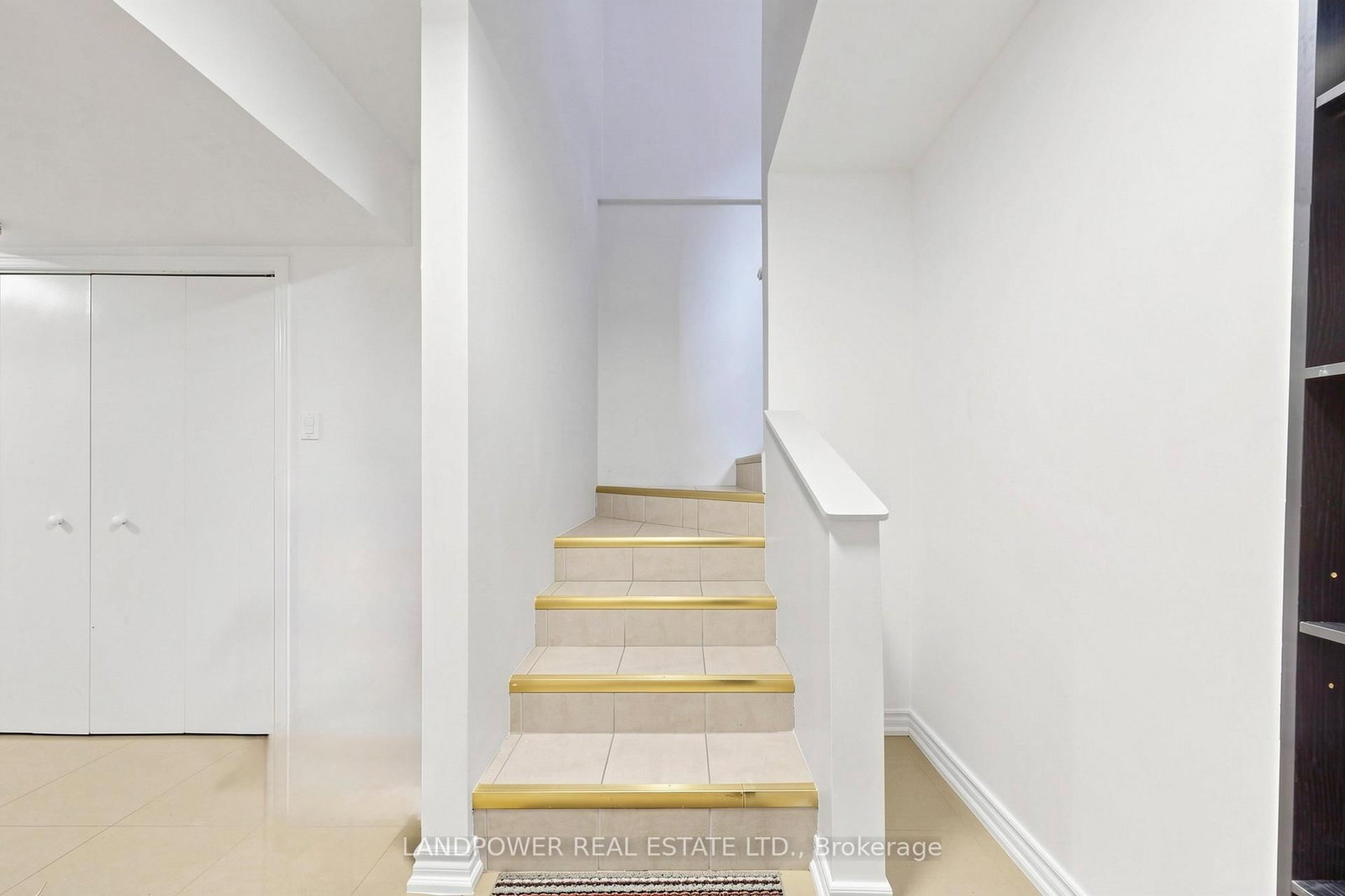 317 Paisley Boulevard W • Mississauga, ON photo 40