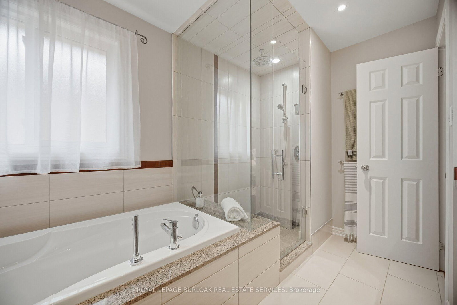 2796 Teak Crescent • Oakville, ON photo 28