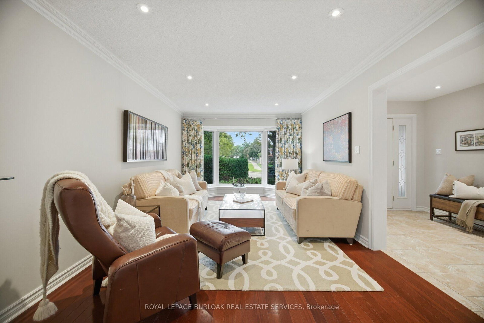 2796 Teak Crescent • Oakville, ON photo 5
