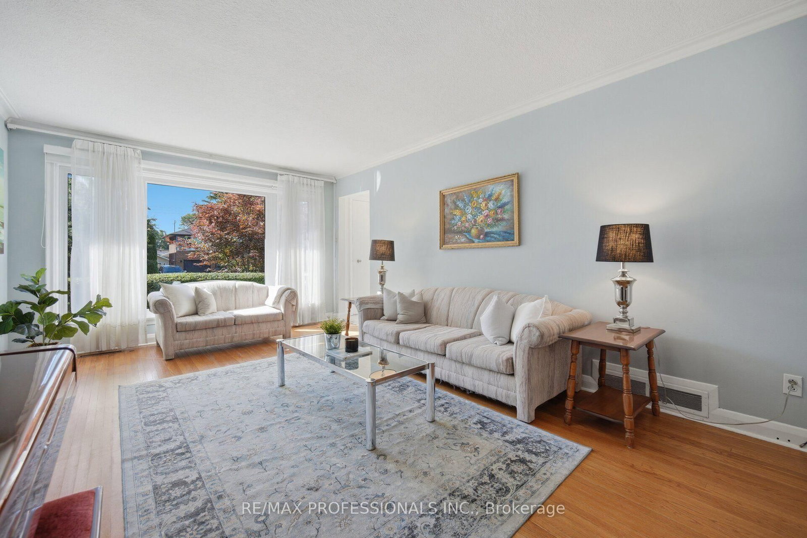 42 Cardigan Road • Toronto, ON photo 10