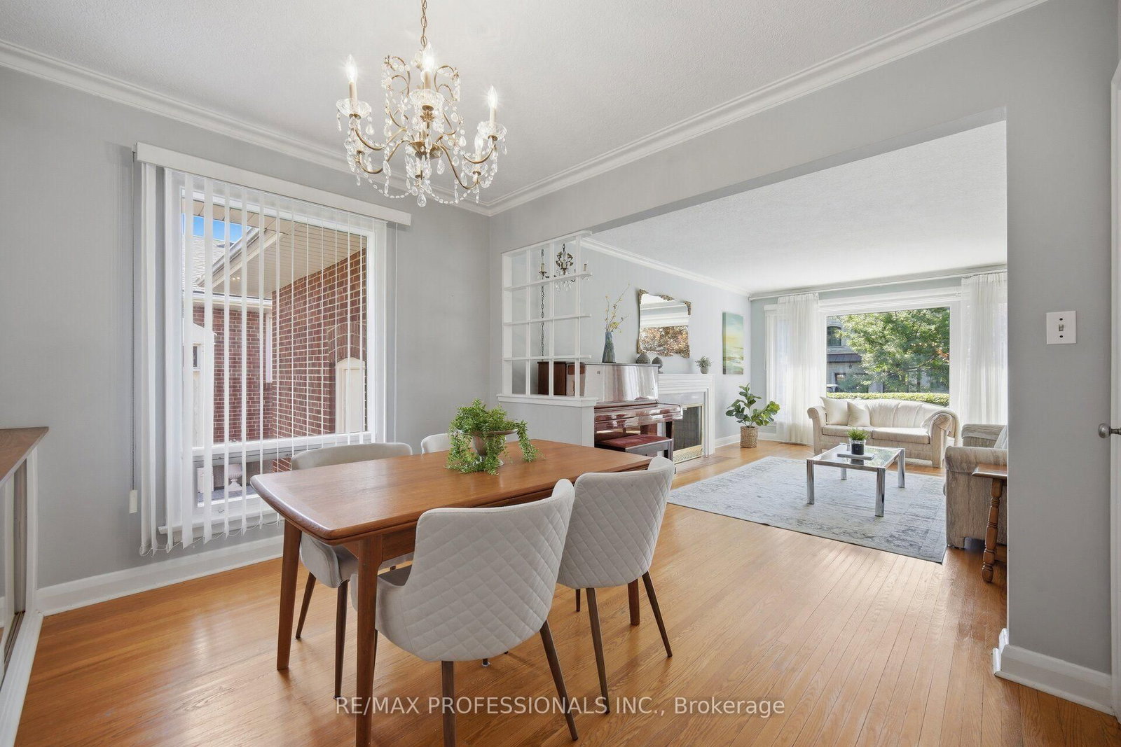 42 Cardigan Road • Toronto, ON photo 12