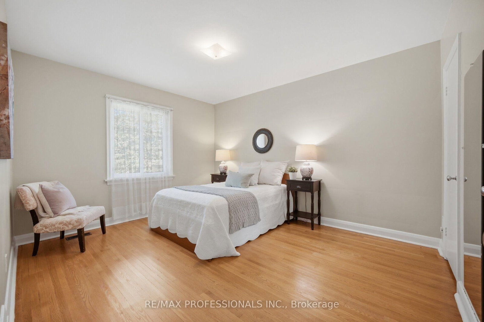 42 Cardigan Road • Toronto, ON photo 20