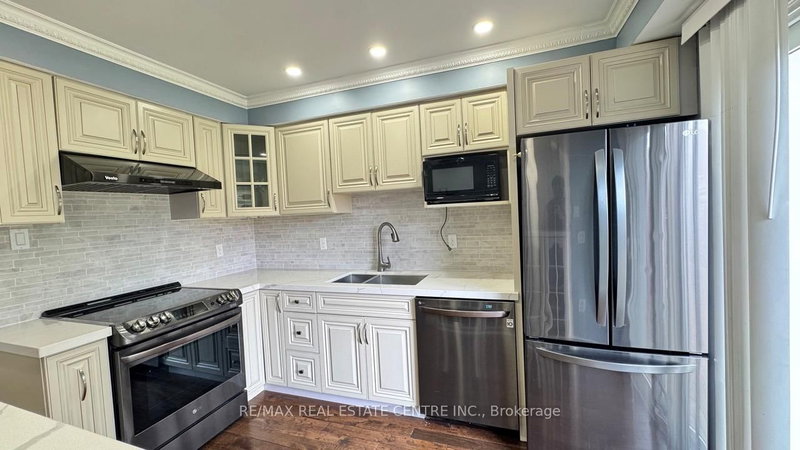 16 Nectarine Brampton,ON L6S 5Y9 — Photo 10