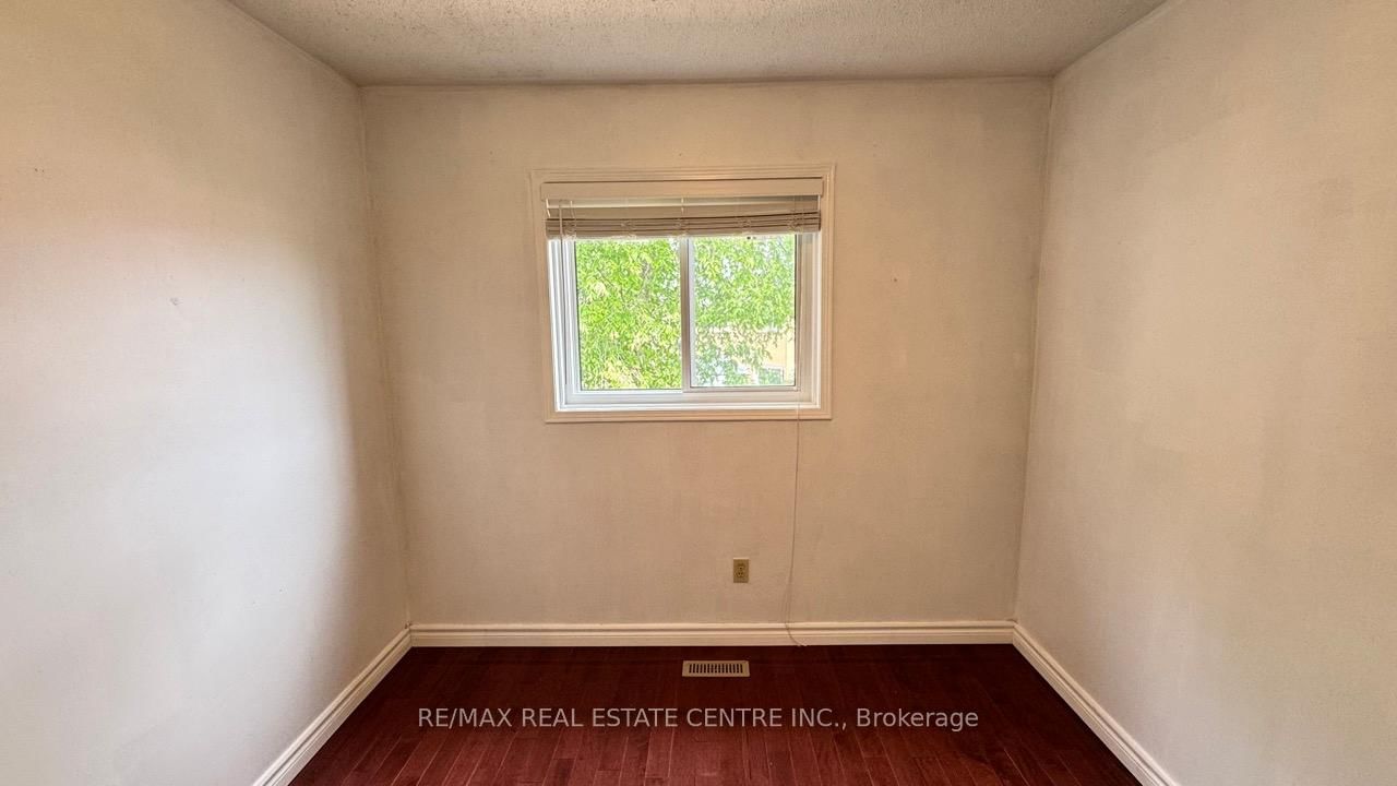 16 Nectarine Brampton,ON L6S 5Y9 — Photo 20